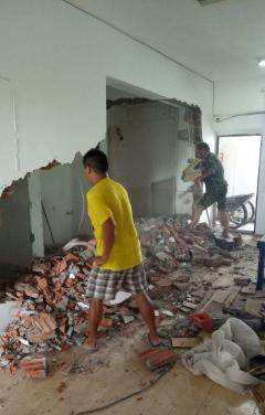 外墻瓷磚怎樣拆除？