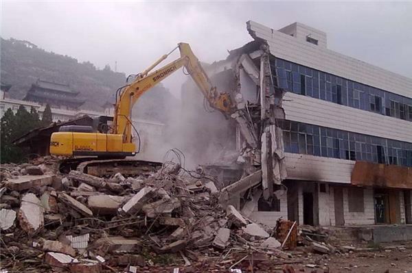 建筑拆除施工要注意哪些事項(xiàng)？