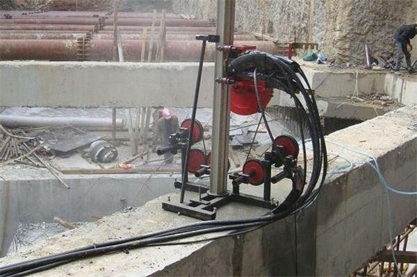 關于靜力切割拆除的施工方案。