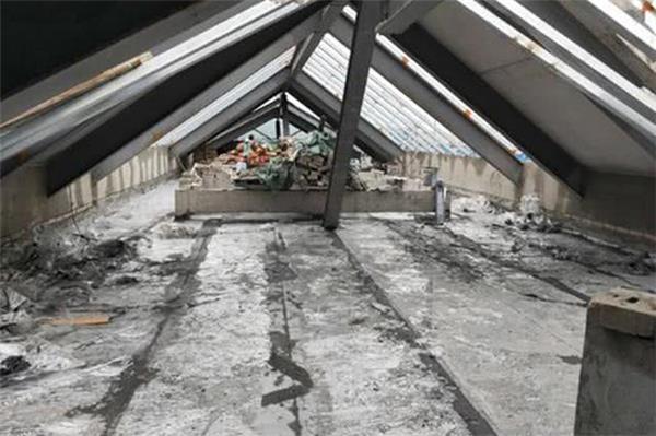 到底頂樓業主是否可以隨便改動閣樓的露臺？