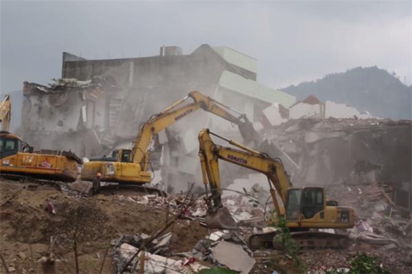 房屋拆除工程施工方案及保護(hù)措施。