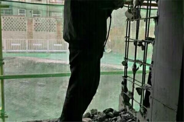 電鎬剔鑿磚墻開(kāi)門洞對(duì)結(jié)構(gòu)影響大嗎？