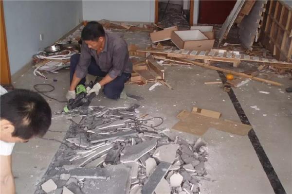 人工拆除墻體要注意哪些事項？