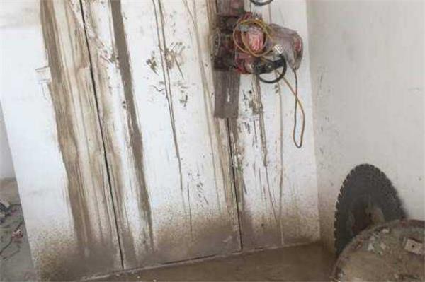 樓房墻壁開門洞怎么好拆？