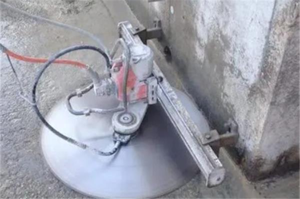 水刀切割混凝土能切割多厚