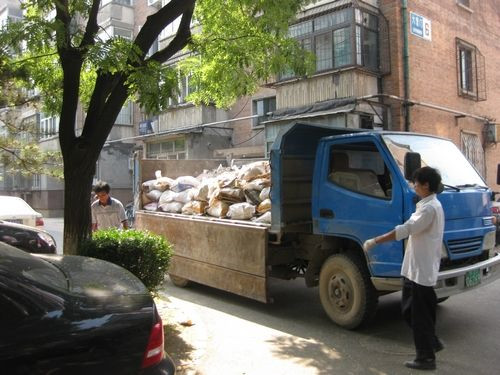 拆除墻上瓷磚的好方法是什么