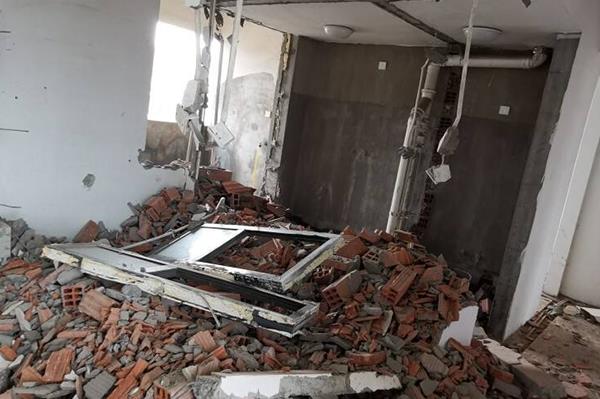 裝修要拆墻體，不是承重墻，物業不讓打，那么是否可以拆除？