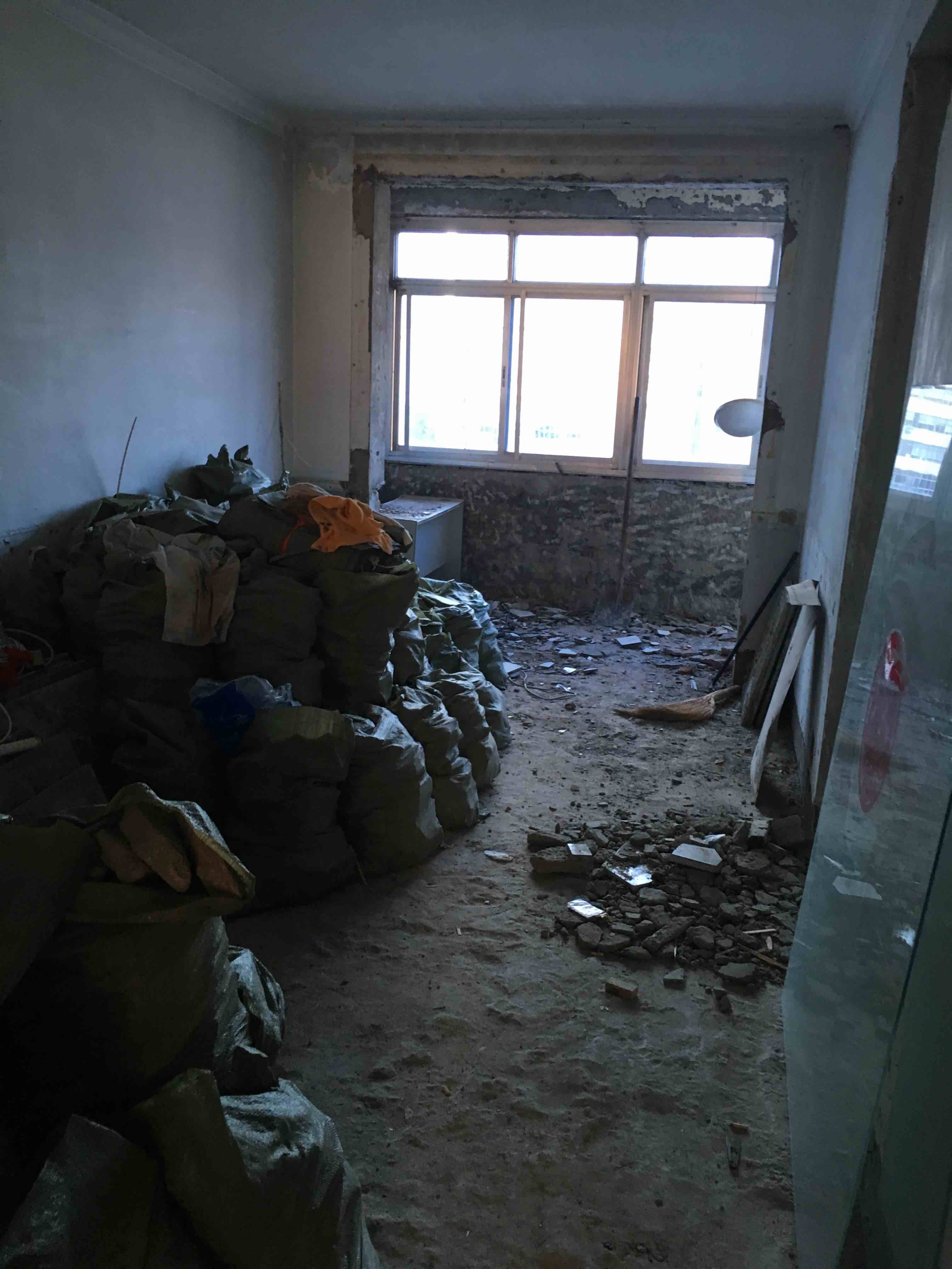 裝修拆除，房屋改造拆除，家裝拆除