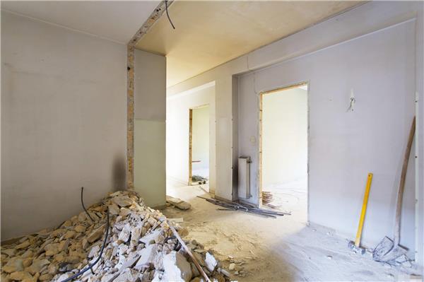 專業承攬房屋室內拆舊、別墅拆除及家裝工裝拆除服務