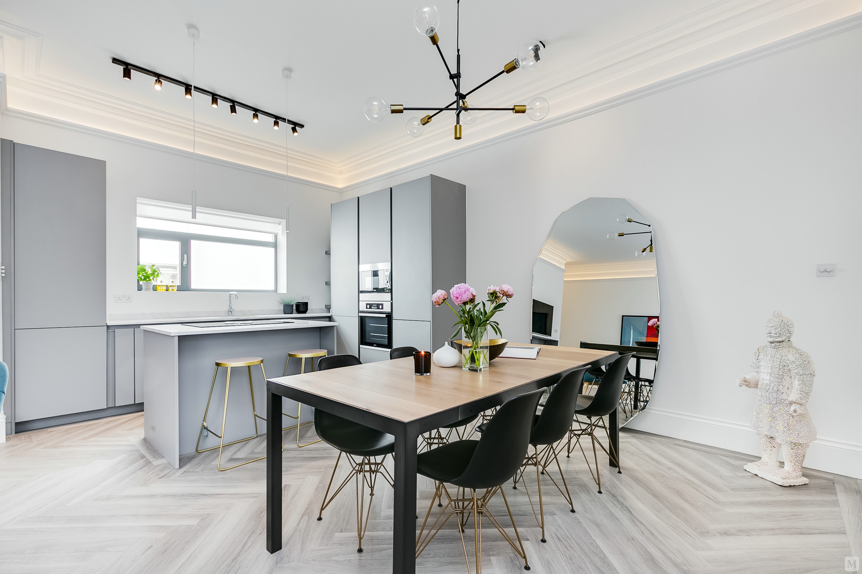 裝修改造是一場漫長而嚴峻的工程，家裝工地拆除一定要注意的事